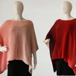 Cieniowane poncho z bawełny i akrylu – intensywne kolory, miękka dzianina