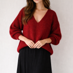 Czerwony pulower z cekinami